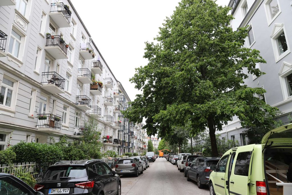 Altbaucharme mit großem Gestaltungspotenzial in gefragter Eppendorfer Lage