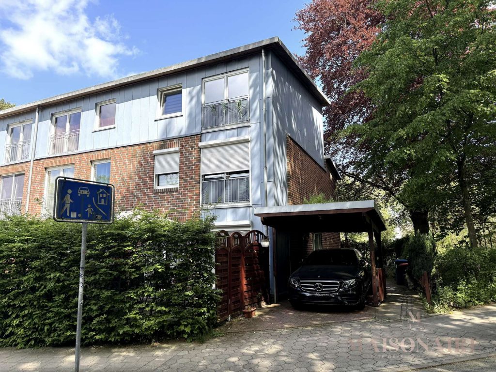 Großzügiges Reihenendhaus mit Carport & Vollkeller – Ruhige Wohnlage in Hamburg-Eißendorf